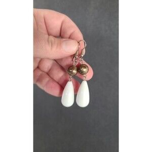 Vintage White Dangling Earrings